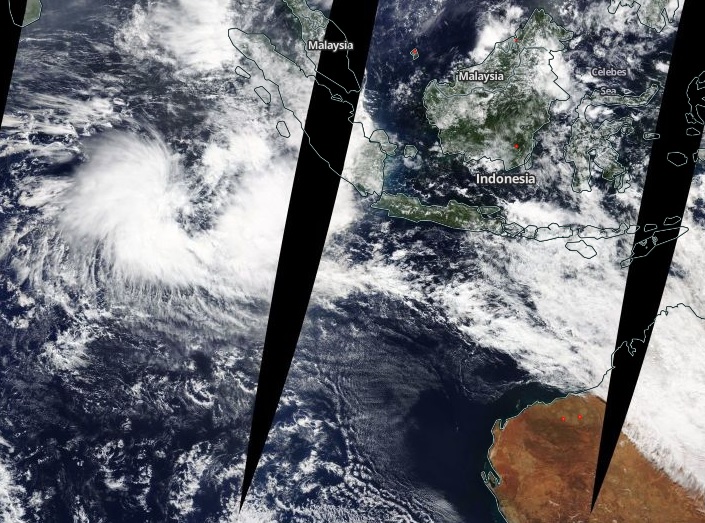 Imagem de satlite mostra a posio do ciclone tropical sobre o oceano ndico, ao noroeste da Austrlia, nesta quinta-feira. Crdito: Worldview/NASA.