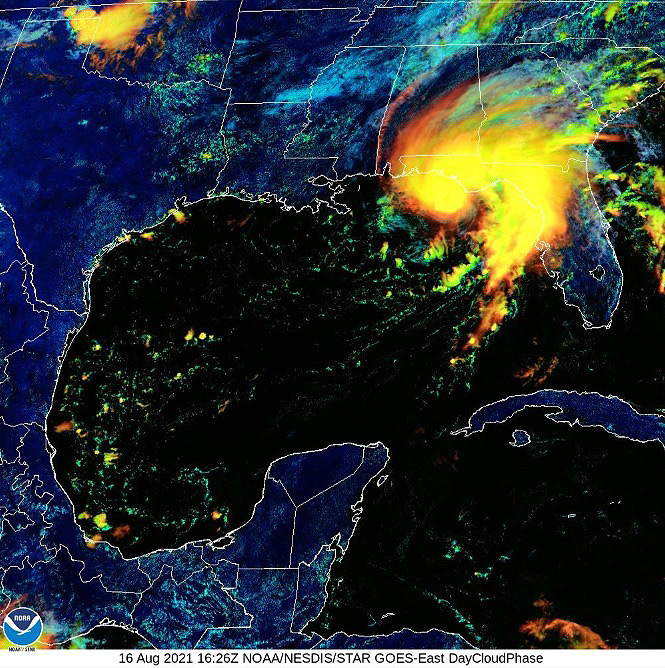 Imagem de satlite das 16:36 UTC mostra a tempestade tropical Fred chegando  Flrida pela costa sul do Golfo do Mxico. Crdito: NOAA/Goes-East