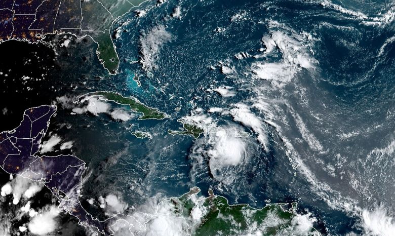 Imagem de satlite mostra a tempestade tropical Fred ao sudeste da Repblica Dominicana s 12:00UTC desta quarta-feira, dia 11. Crdito: NOAA/GOES-EAST GEOCOLOR